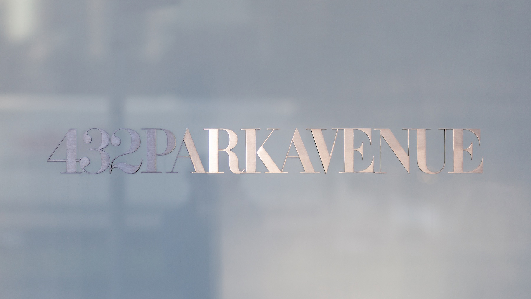 Signage for 432 Park Ave